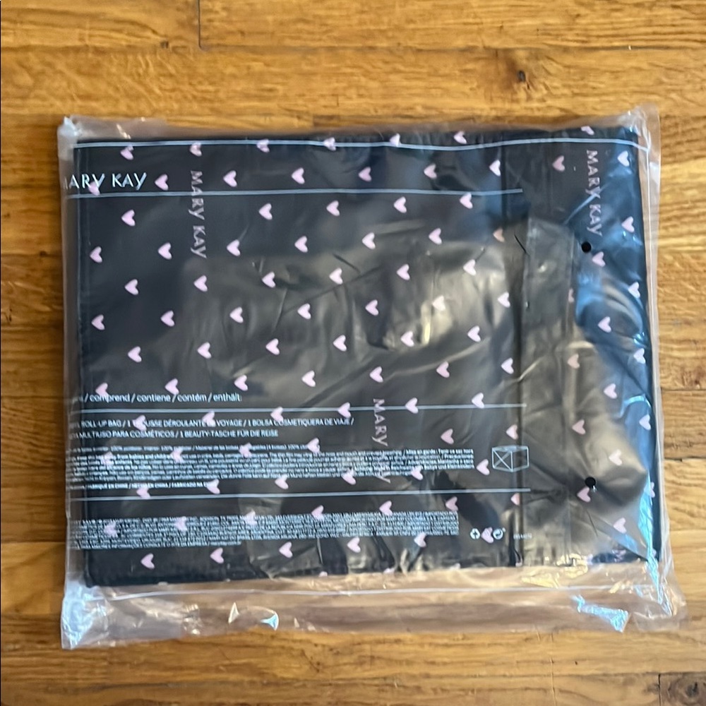 Mary Kay Black make up tote with Pink Hearts
